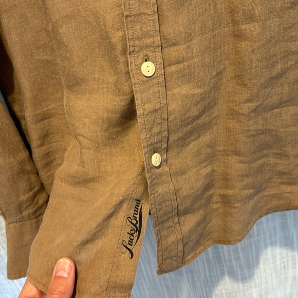 Lucky Brand linen shirt - worn twice max out of a non-smoking home - Picture 3 of 8